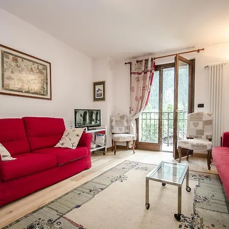 Apartment Omega *